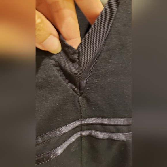 Lululemon tank top - Picture 3 of 4